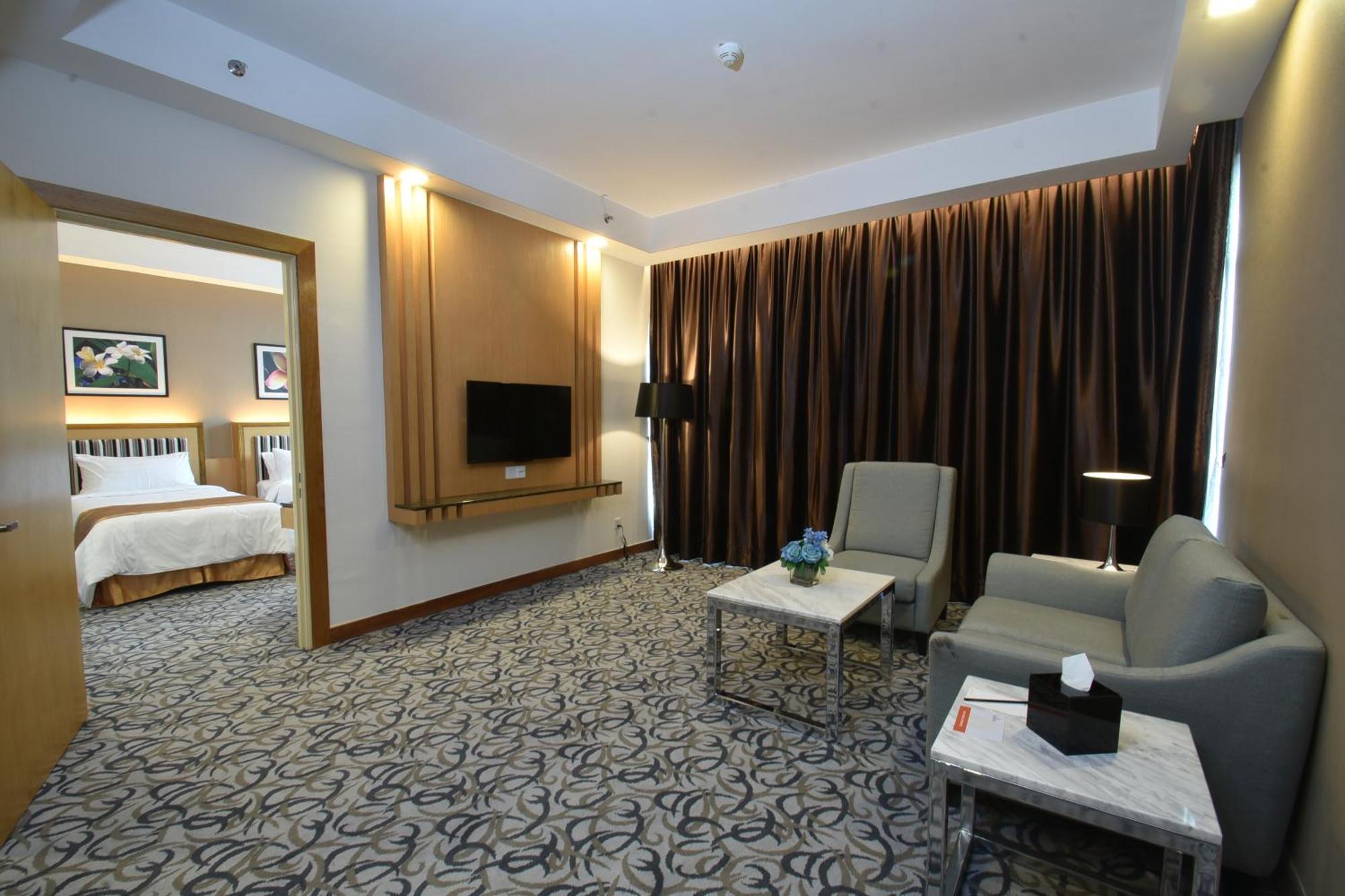 Tenera Hotel Bangi Dış mekan fotoğraf Suite room